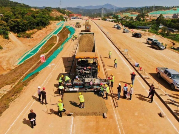 黄山高速公路